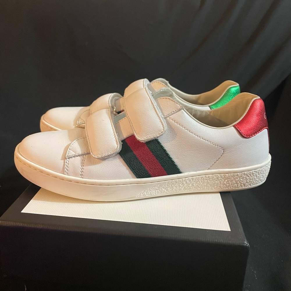 ✨Girls Gucci sneakers✨